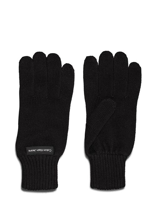 Se Calvin Klein Inst Patch Gloves Calvin Klein Black ved Booztlet