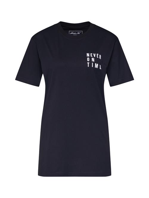 Se Merchcode Shirts 'Never On Time'  sort / hvid ved About You