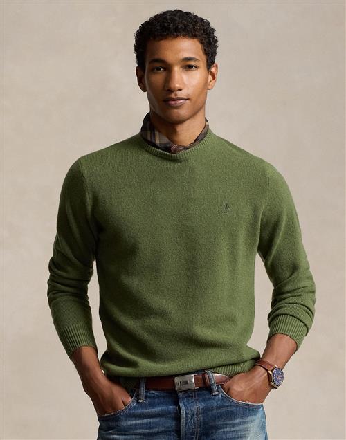 Se Polo Ralph Lauren 2/27 Merino Rwsls CN PP Mand Classic Olive Heather Sweaters Str XL Merino - hos Magasin ved Magasin