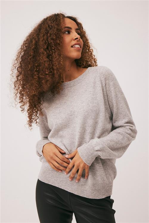 Se Magasin du Nord Collection Magasin Mabel 2 100% Cashmere Kvinde Light Grey Melange Sweaters Str L Cashmere ved Magasin