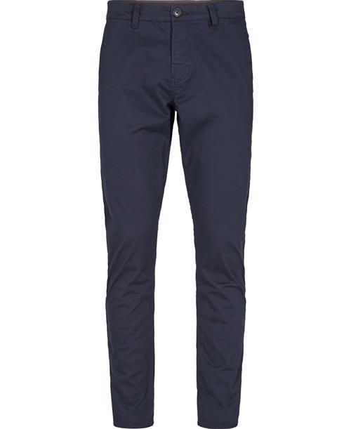 Se Matinique Paul Mand Dark Navy Chinos Str W32 / L34 - hos Magasin ved Magasin