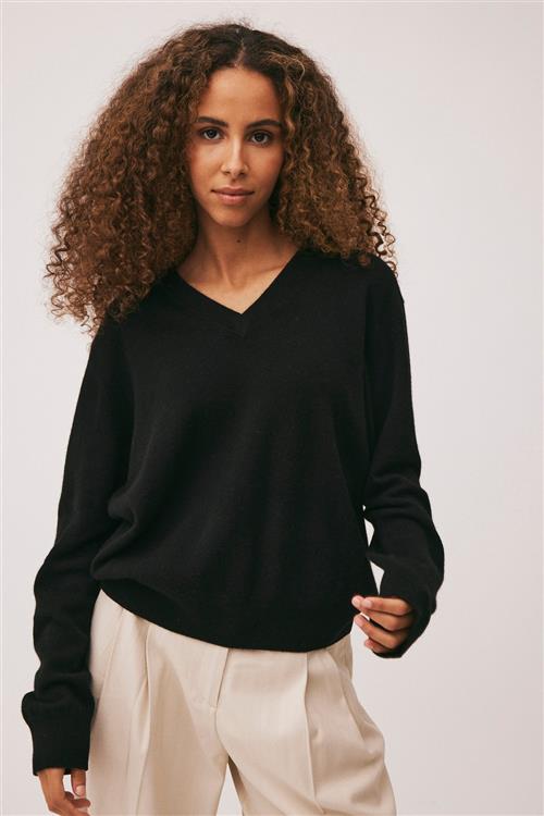 Se Magasin du Nord Collection Magasin Mabel 10 100% Cashmere Kvinde Black Sweaters Str S Cashmere ved Magasin