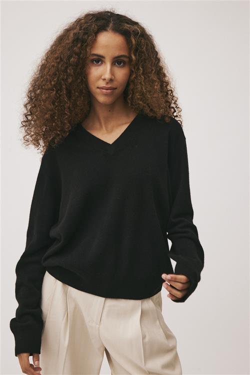 Se Magasin du Nord Collection Magasin Mabel 10 100% Cashmere Kvinde Black Sweaters Str M Cashmere ved Magasin