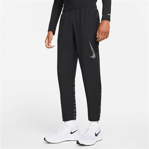 Se Nike Dri Fit Run Division Challenger Woven Lobebukser XXL - Træningsbukser hos Magasin ved Magasin