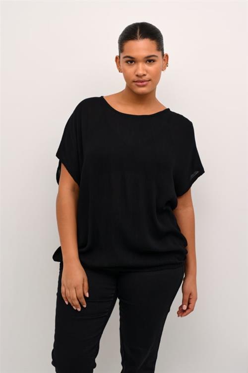 Se Kaffe Curve Kcami Stanley SS Kvinde Black Deep Kortærmede T-shirts Str 42 - hos Magasin ved Magasin