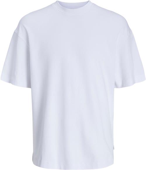 Se Jack & Jones Jjeurban Edge TEE SS Oneck Noos JN Str 176 Drenge - White/loose Kortærmede T-shirts hos Magasin ved Magasin