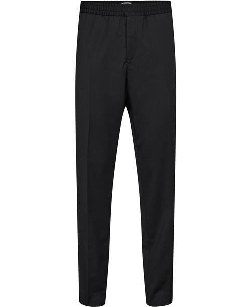 Se Filippa K Relaxed Wool Trousers Mand Black Casual Bukser Str 56 - hos Magasin ved Magasin