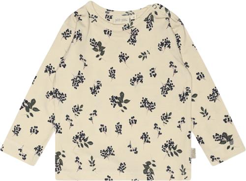 Se PETIT PIAO Tshirt L/S Printed Str 92 cm - Elderberry Aop Langærmede T-shirts Bomuld hos Magasin ved Magasin