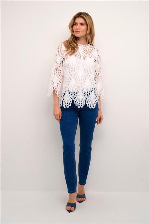 Se Cream Crlhilla Lace Blouse Kvinde Snow White Langærmede Bluser Str 40 - hos Magasin ved Magasin