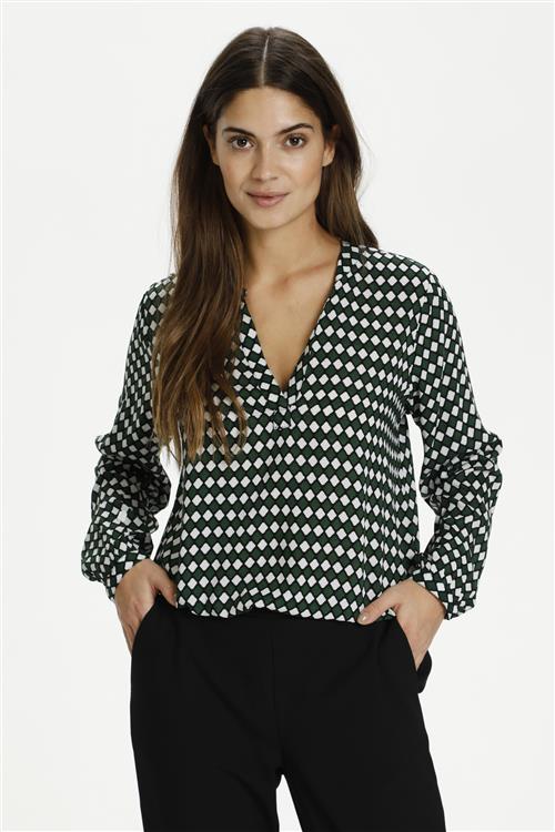 Se Kaffe Kasary Tilly Blouse Kvinde Dark Green -Diamond Print Langærmede Bluser Regular Fit Str 46 - hos Magasin ved Magasin