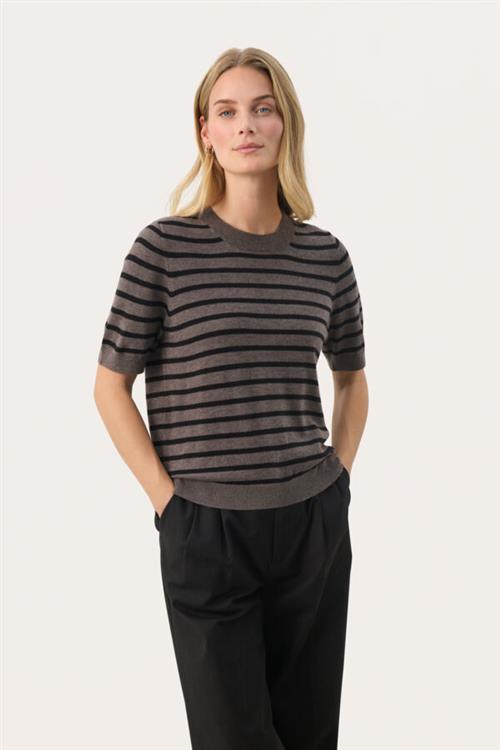 Part Two Everlottapw PU Kvinde Grey/black Stripe Kortærmet Strik Regular Fit Str XS - hos Magasin