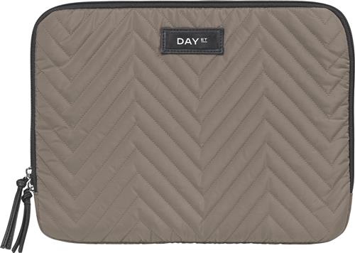 DAY ET Day Gweneth REQ Walk Folder13 One Size - Skuldertasker hos Magasin