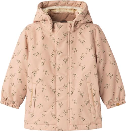 Lil' Atelier Nmflasnow10 Jacket AOP 1FO LIL Str 98 - Rugby Tan Vinterjakker hos Magasin