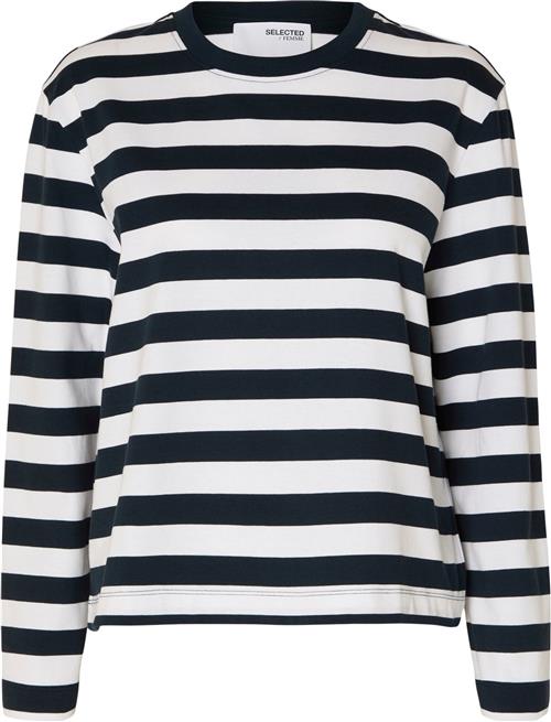 Se Selected Femme Slfessential LS Striped Boxy TEE NO Kvinde Dark Sapphire/bright White - Wide Langærmede T-shirts Str XL - hos Magasin ved Magasin