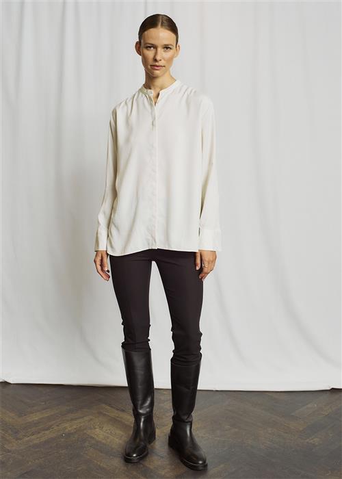 Bruun & Stengade BS Adora Shirt Kvinde Off White Skjorter Str 34 - hos Magasin