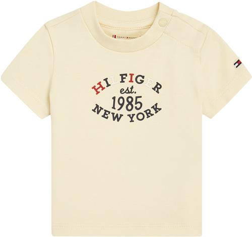 Tommy Hilfiger Monotype Oval Regular TEE SS Str 3 mdr / 62 cm - Lemon Zest Kortærmede T-shirts hos Magasin