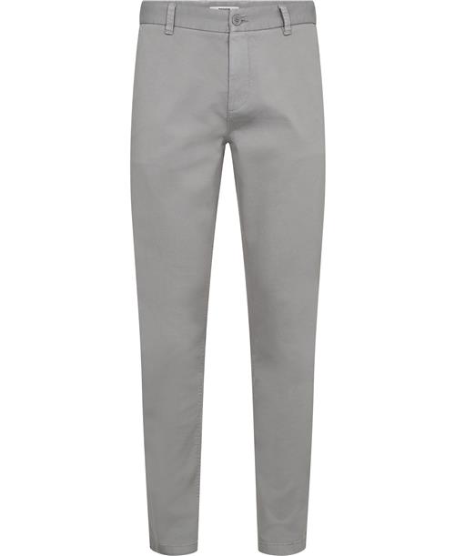 Se Magasin du Nord Collection Magasin Medley Chino Organic Gots Mand Ultimate Gray Chinos Regular Fit Str 31/34 Bomuld ved Magasin