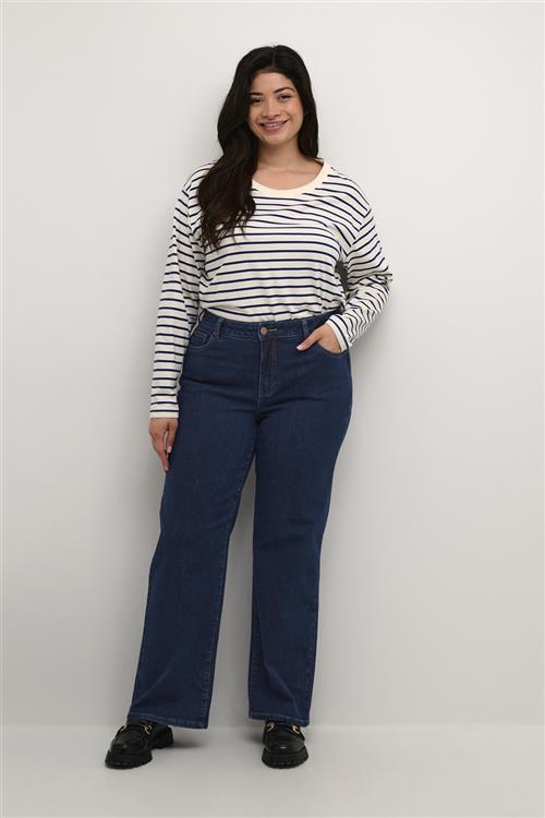 Se Kaffe Curve Kckanna Flora Flared Jeans Kvinde Washed Blue Denim Flared Jeans Str 54 - Denim hos Magasin ved Magasin