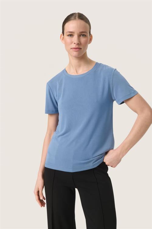 Soaked in Luxury Slcolumbine Crewneck T-shirt SS Kvinde Coronet Blue Kortærmede T-shirts Regular Fit Str XS - hos Magasin