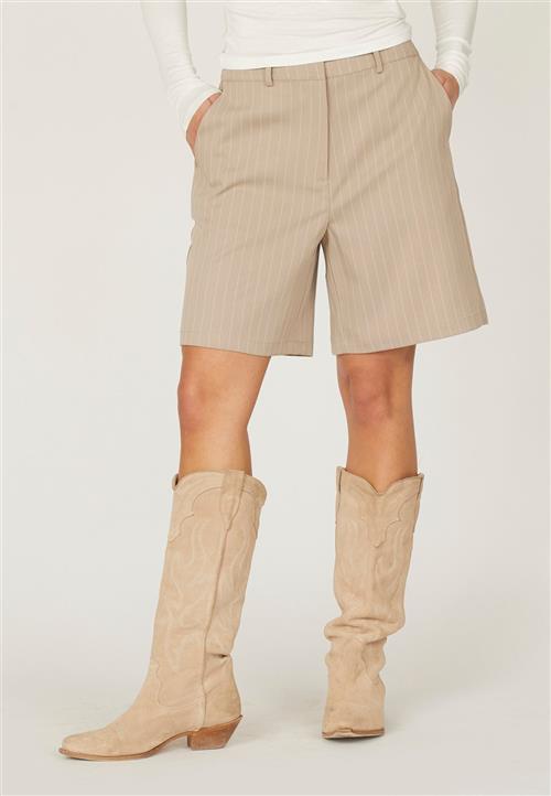 Se Love&Divine Love1122 Kvinde Sand/cream Casual Shorts Str XS - hos Magasin ved Magasin