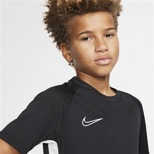 Se Nike Dri Fit Academy T Shirt 128-137 / S - T-shirts Polyester hos Magasin ved Magasin