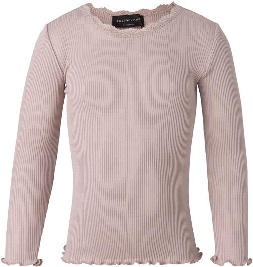 Se Rosemunde Silk Tshirt Regular ls w/ Lace Str 12 år - Lyserød Langærmede T-shirts Silke hos Magasin ved Magasin