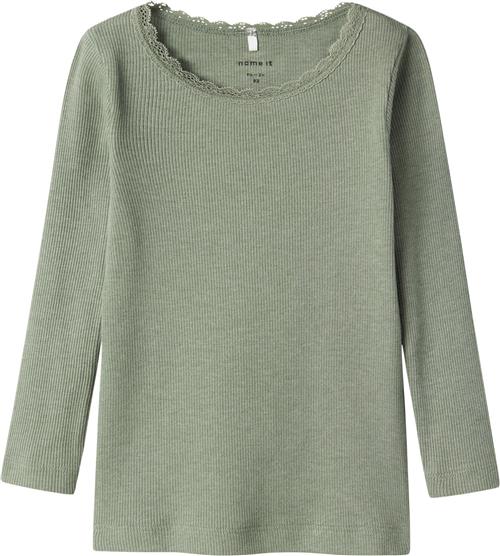 Se Name It Nmfkab LS TOP Noos Str 98 - Lily Pad/melange Langærmede T-shirts hos Magasin ved Magasin