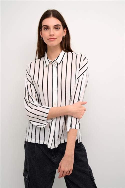 Kaffe Kabeathe Shirt Kvinde Chalk/black Stripe Langærmede Skjorter Str 36 - hos Magasin