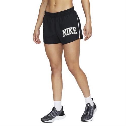 Nike Swoosh Dri Fit 10k Lobeshorts M - Træningsshorts hos Magasin