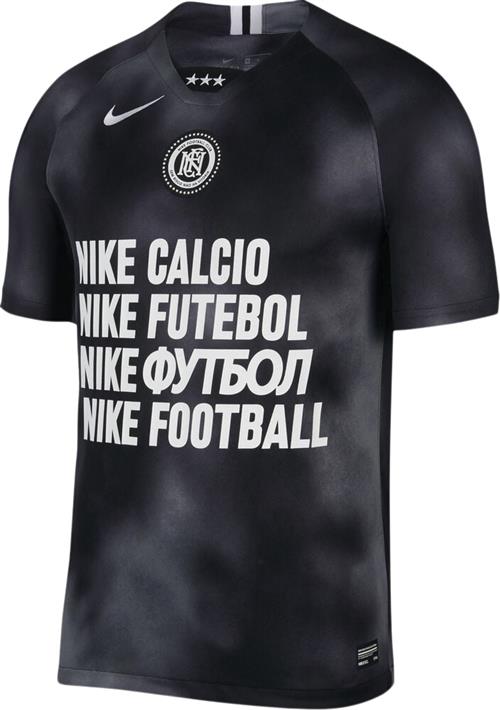 Se Nike F.c. Traenings T Shirt XL - T-shirts Polyester hos Magasin ved Magasin