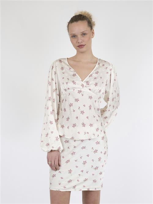 Se Neo Noir Jane Cute Rose Blouse Kvinde Off White Langærmede Bluser Str 40 - hos Magasin ved Magasin