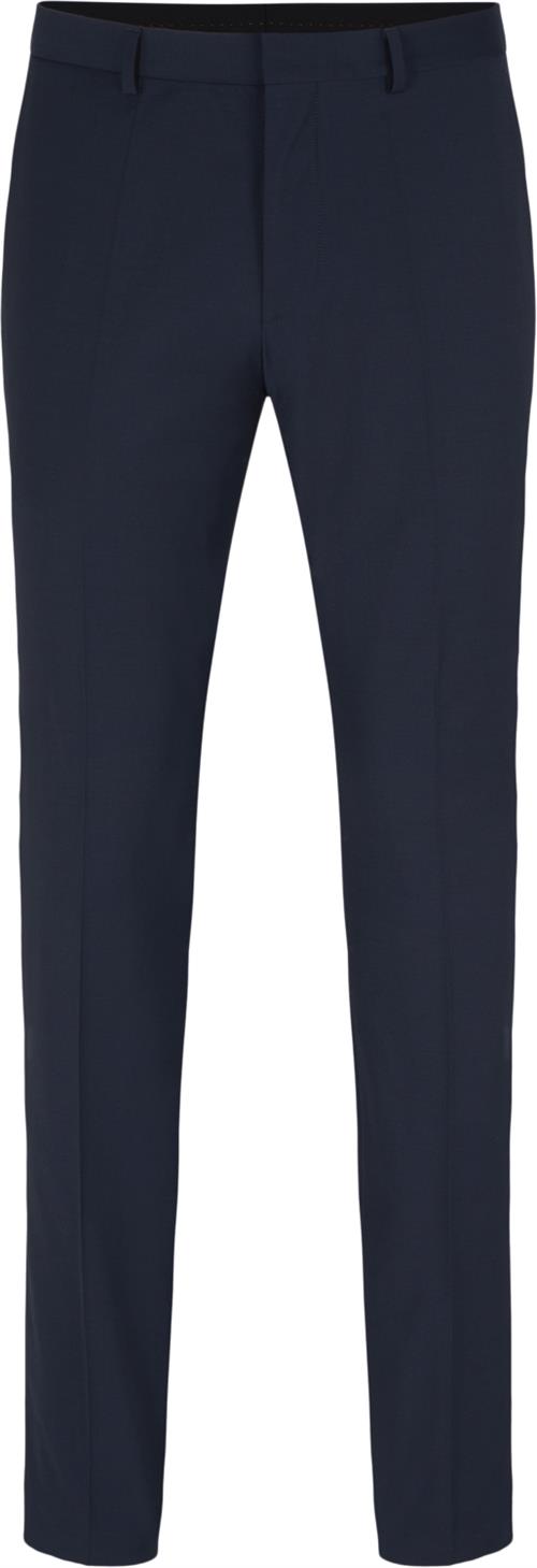 Se HUGO Hestenm204x Mand Dark Blue Chinos Str 106 - hos Magasin ved Magasin