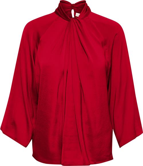 Se InWear Kotoiw Blouse Kvinde True Red Kortærmede Bluser Loose Fit Str 40 - hos Magasin ved Magasin