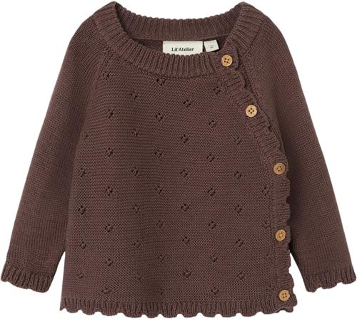 Se Lil' Atelier Nbflaguna LS Wrap Knit LIL Str 68 - Peppercorn Strik hos Magasin ved Magasin