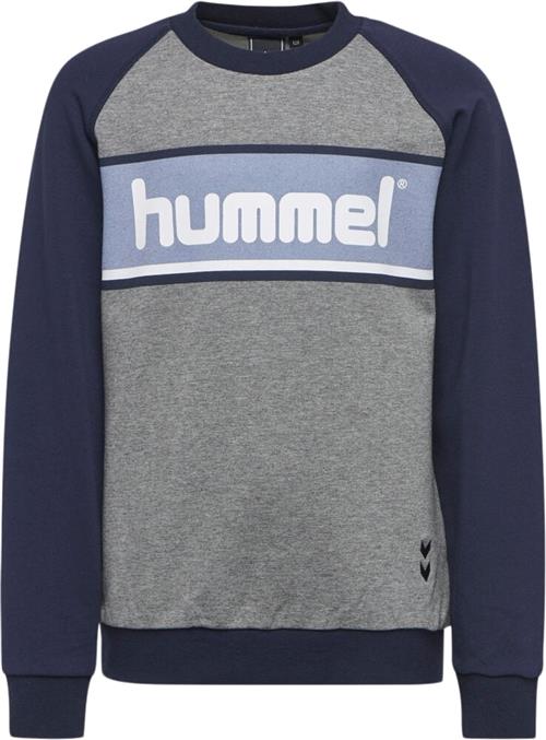 Se Hummel Liam Sweatshirt 110 - Sweatshirts & Hættetrøjer Bomuld hos Magasin ved Magasin