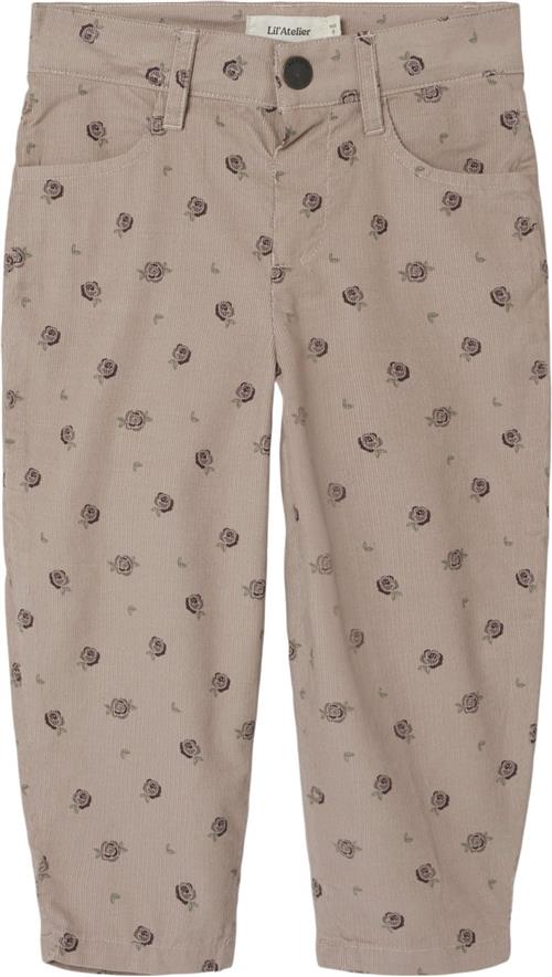 Lil' Atelier Nmfbella Shap Nola Cord Pant 8260m Str 98 - Gray Morn/floral Bukser hos Magasin