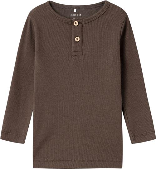 Se Name It Nmmkab LS Slim TOP Str 92 - Bracken Langærmede T-shirts hos Magasin ved Magasin