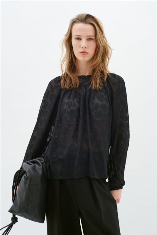 Se InWear Cisiraiw Blouse Kvinde Black Langærmede Bluser Regular Fit Str 40 - hos Magasin ved Magasin