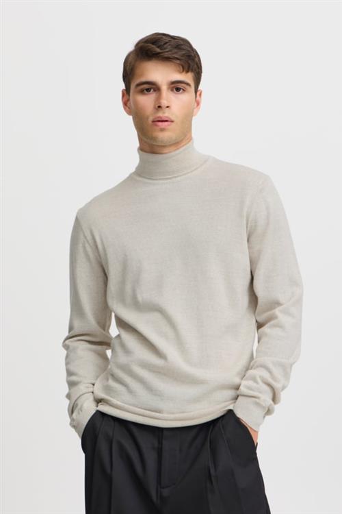 Se Casual Friday Cfkonrad Merino Roll Neck Knit Mand Light Sand Turtlenecks Str M Merino - hos Magasin ved Magasin