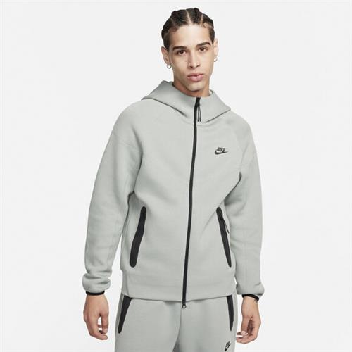 Se Nike Tech Fleece Haettetroje S - Hættetrøjer hos Magasin ved Magasin