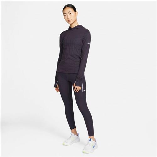 Se Nike Therma Fit Adv Lobetroje M - Trøjer & Sweatshirts hos Magasin ved Magasin