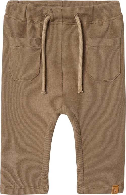 Lil' Atelier Nbmhalli Nreg Pant LIL Str 68 - Sepia Tint Bukser hos Magasin