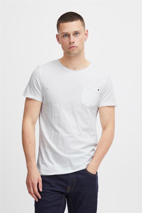 Se Blend Bhnoel Tee Noos Mand White Kortærmede T-shirts Slim Fit Str L - hos Magasin ved Magasin