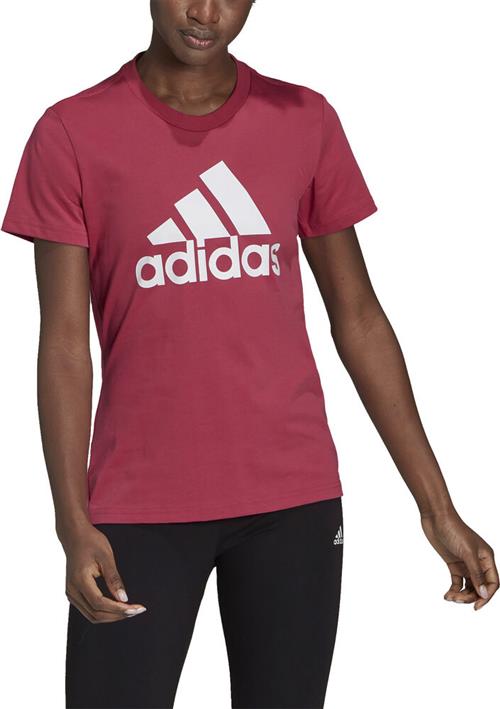 Se adidas Loungewear Essentials Logo Tshirt M - Trænings T-shirts Bomuld hos Magasin ved Magasin