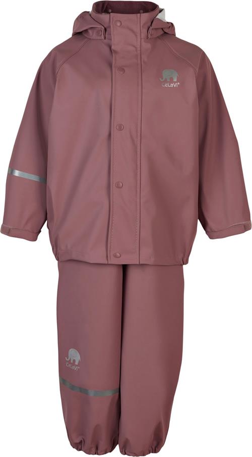 Se CeLaVi Basic Rainwear set Solid PU Str 100 Unisex - Rose Brown Regntøj hos Magasin ved Magasin