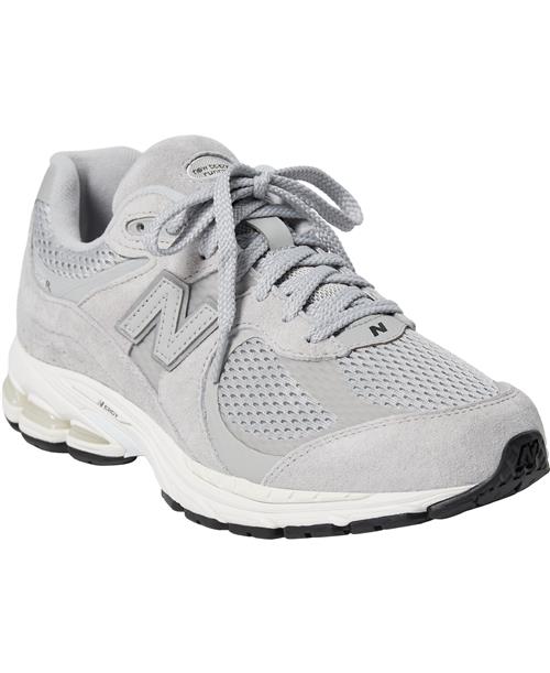 Se New Balance New Balance 2002 Mand Grey Sneakers Str 36 - hos Magasin ved Magasin