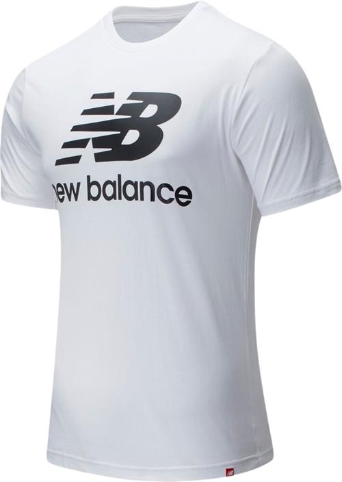 Se New Balance Essentials Stacked Logo Tshirt XS - T-shirts Bomuld hos Magasin ved Magasin