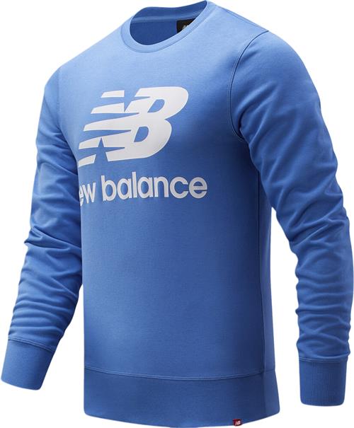 Se New Balance Essentials Stacked Logo Sweatshirt XS - Sweatshirts hos Magasin ved Magasin