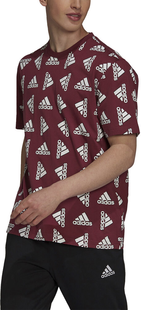 Se adidas Essentials Loose Giant Logo Tshirt L - T-shirts Bomuld hos Magasin ved Magasin