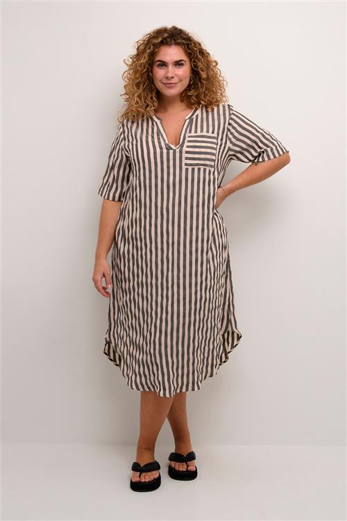 Kaffe Curve Kcsumma Kaftan Dress Kvinde Feather Gray/dark Grey Midi Kjoler Str 48 - hos Magasin